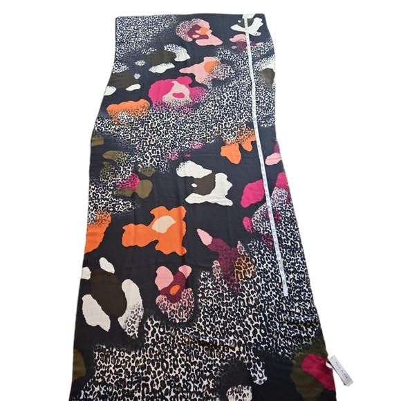 Anna & Ava Animal Print scarf Multi Colorblock Leopard Oblong NWT - Picture 5 of 7